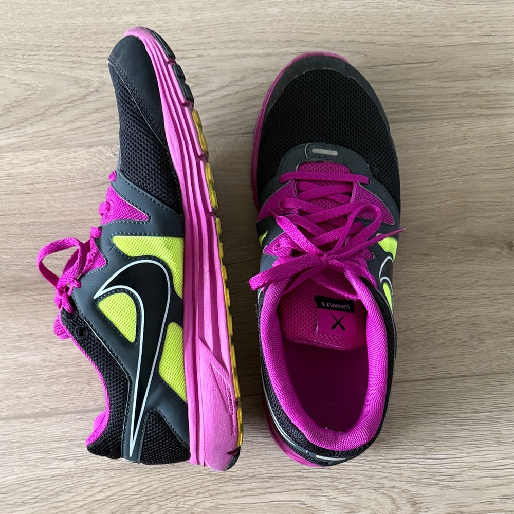 Nike Lunarfly 3 Women's Athletic Tennis Shoes Black, Pink, Yellow 2013 9.5